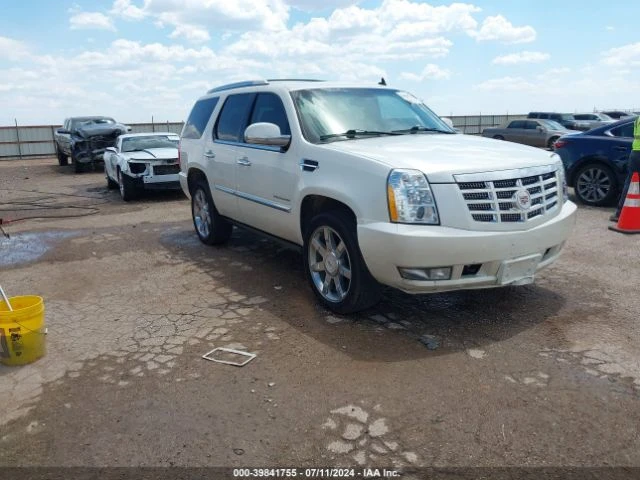 Cadillac Escalade PREMIUM, снимка 1 - Автомобили и джипове - 47423224