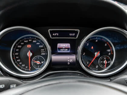 Mercedes-Benz GLE 350d на пружини, 360, PANO, снимка 3 - Автомобили и джипове - 56168230