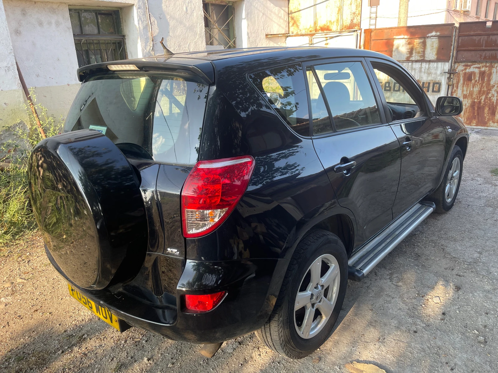 Toyota Rav4 2.2 D-4D 136к.с Кожен Салон НА ЧАСТИ - изображение 7