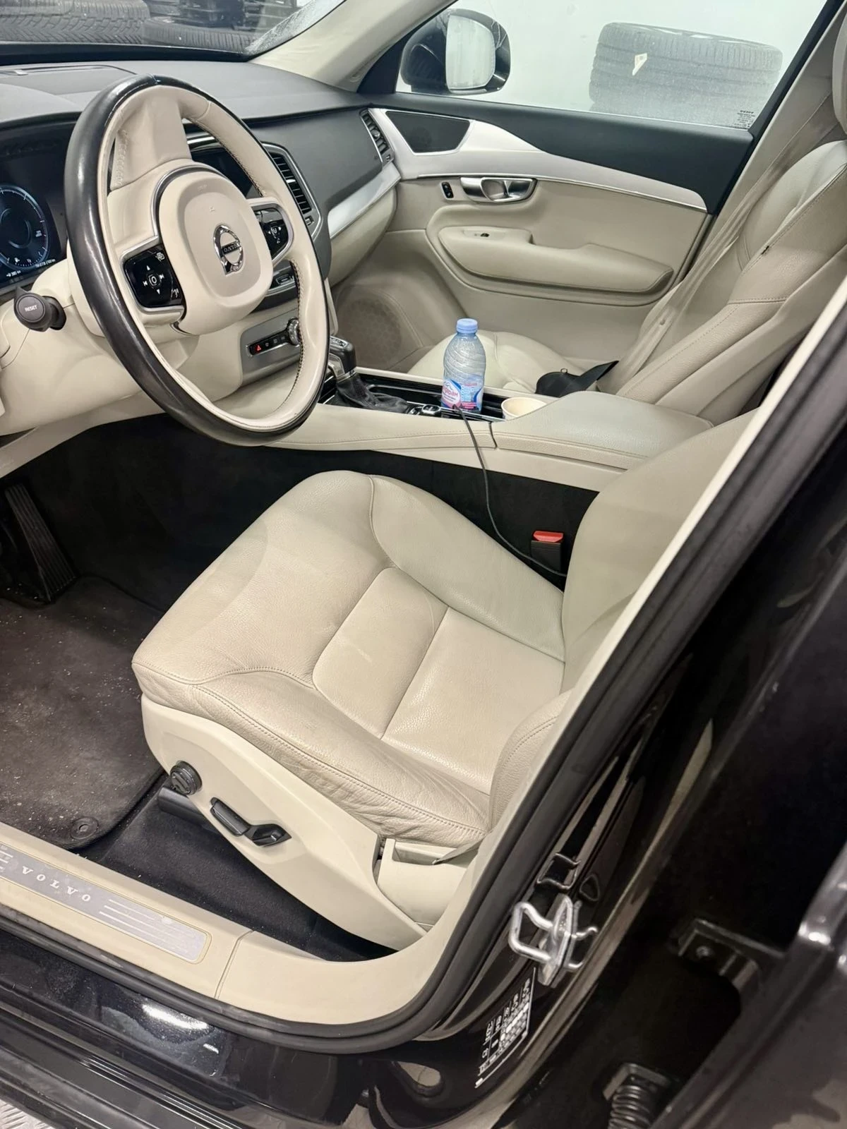 Volvo Xc90 Volvo XC90 D5 AWD | 7 Места | Реални километри , снимка 5 - Автомобили и джипове - 53837648