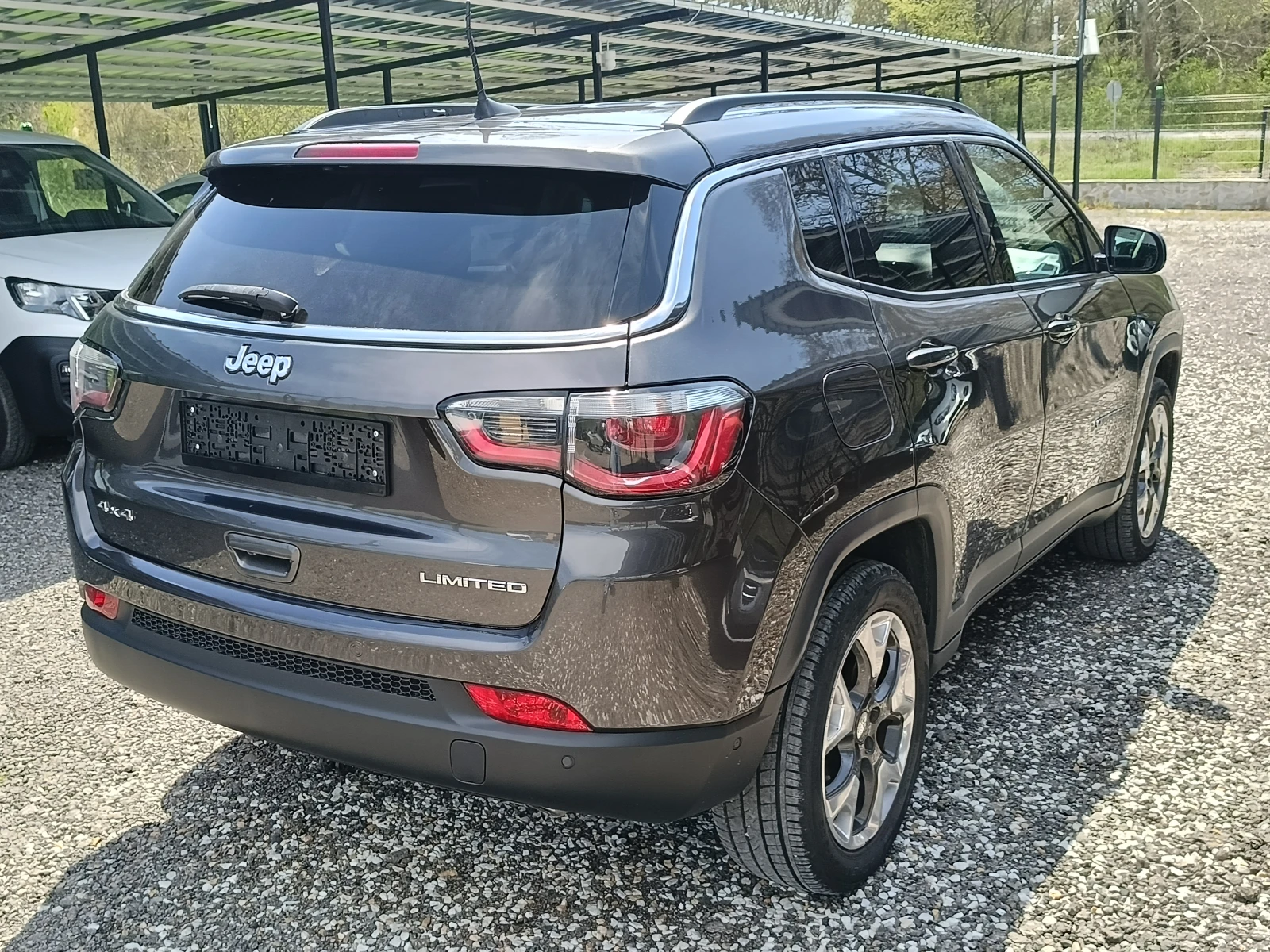 Jeep Compass 2.0 D* 4X4* Автоматик, снимка 6 - Автомобили и джипове - 54262183