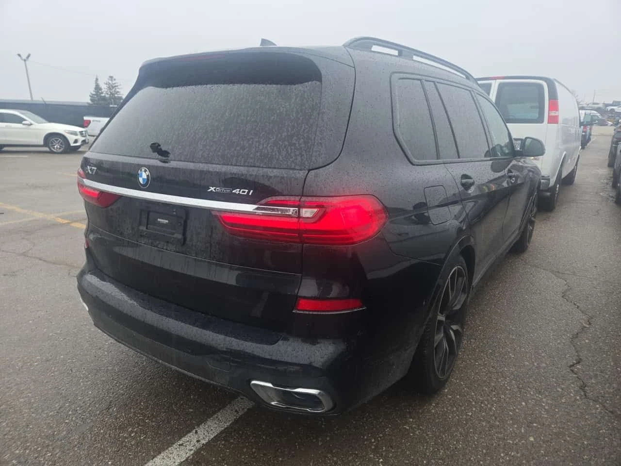 BMW X7  XDRIVE40I| SKY LOUNGE| ПАМЕТ| ОБДУХВАНЕ| , снимка 3 - Автомобили и джипове - 54680990