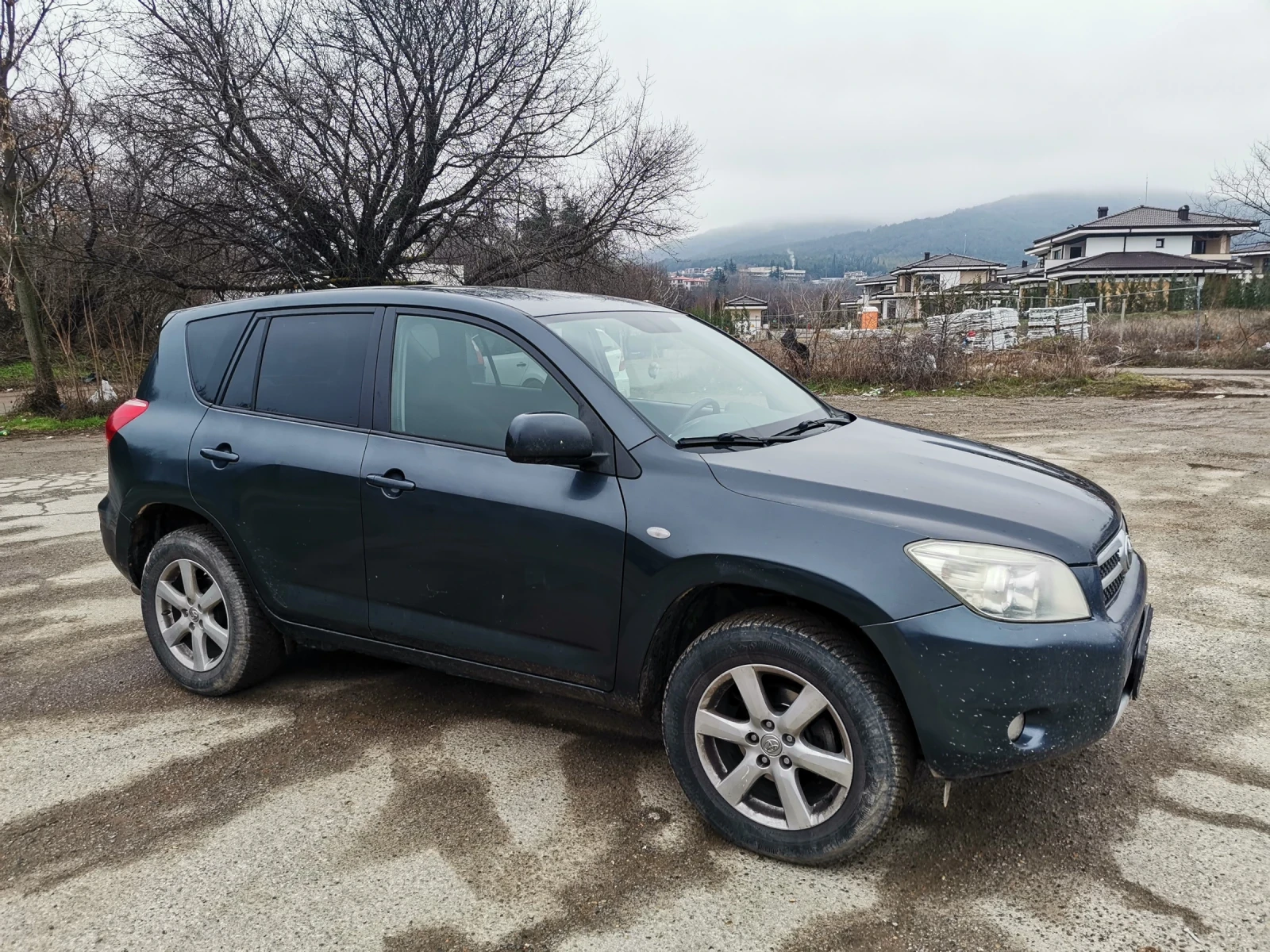 Toyota Rav4 2.2 D4D, снимка 2 - Автомобили и джипове - 55238454
