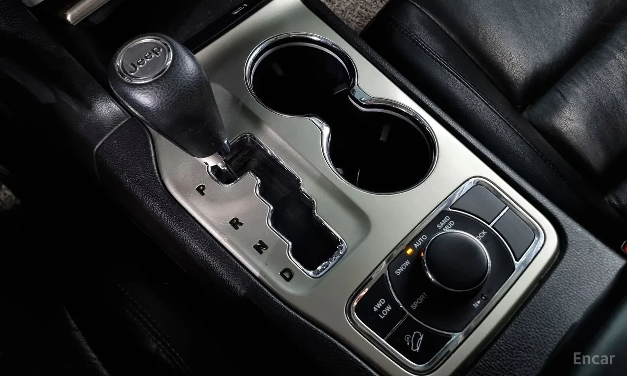 Jeep Grand cherokee 3.0 CRD | ANDROID MEDIA, снимка 9 - Автомобили и джипове - 55402060