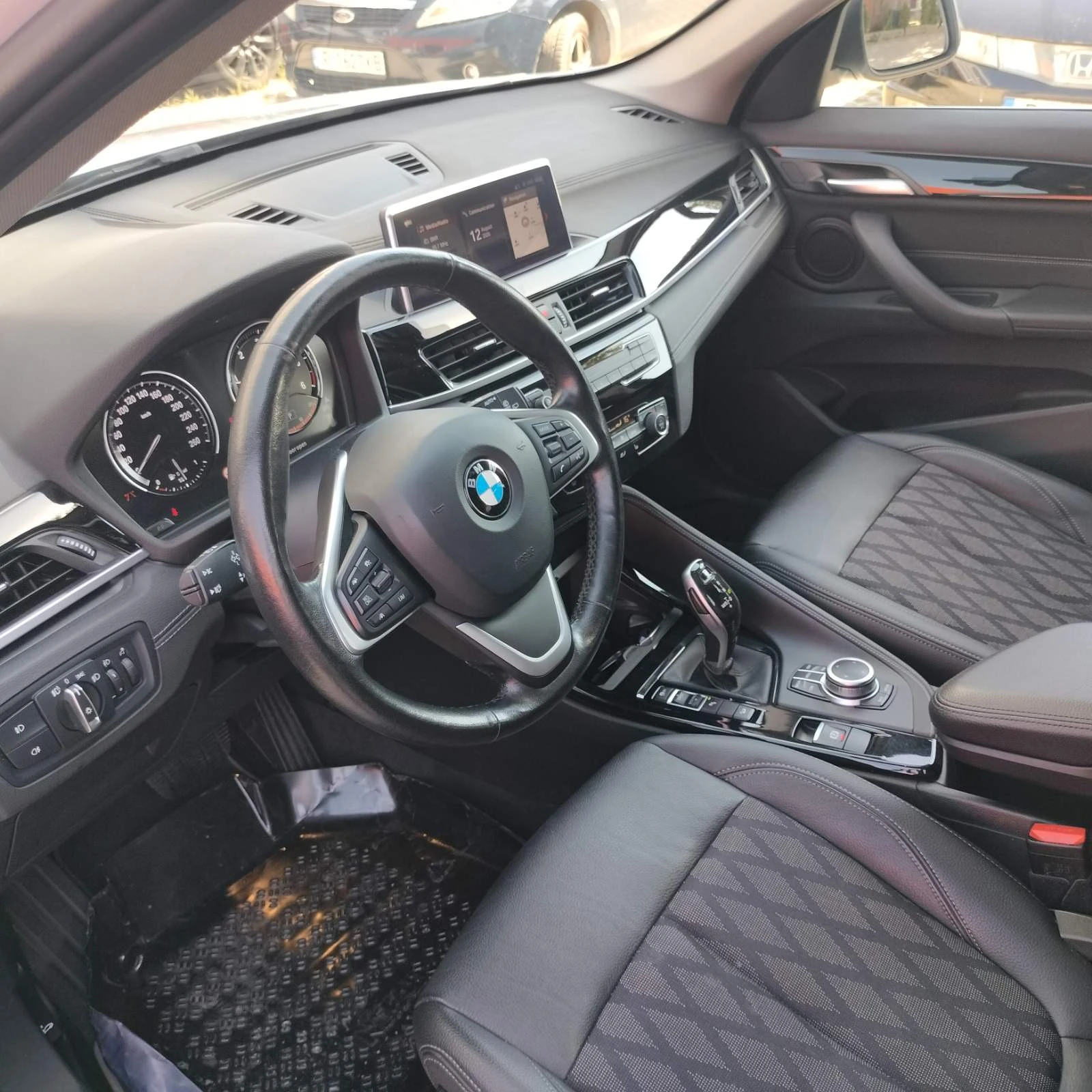 BMW X1 xDrive20d, снимка 6 - Автомобили и джипове - 55637640