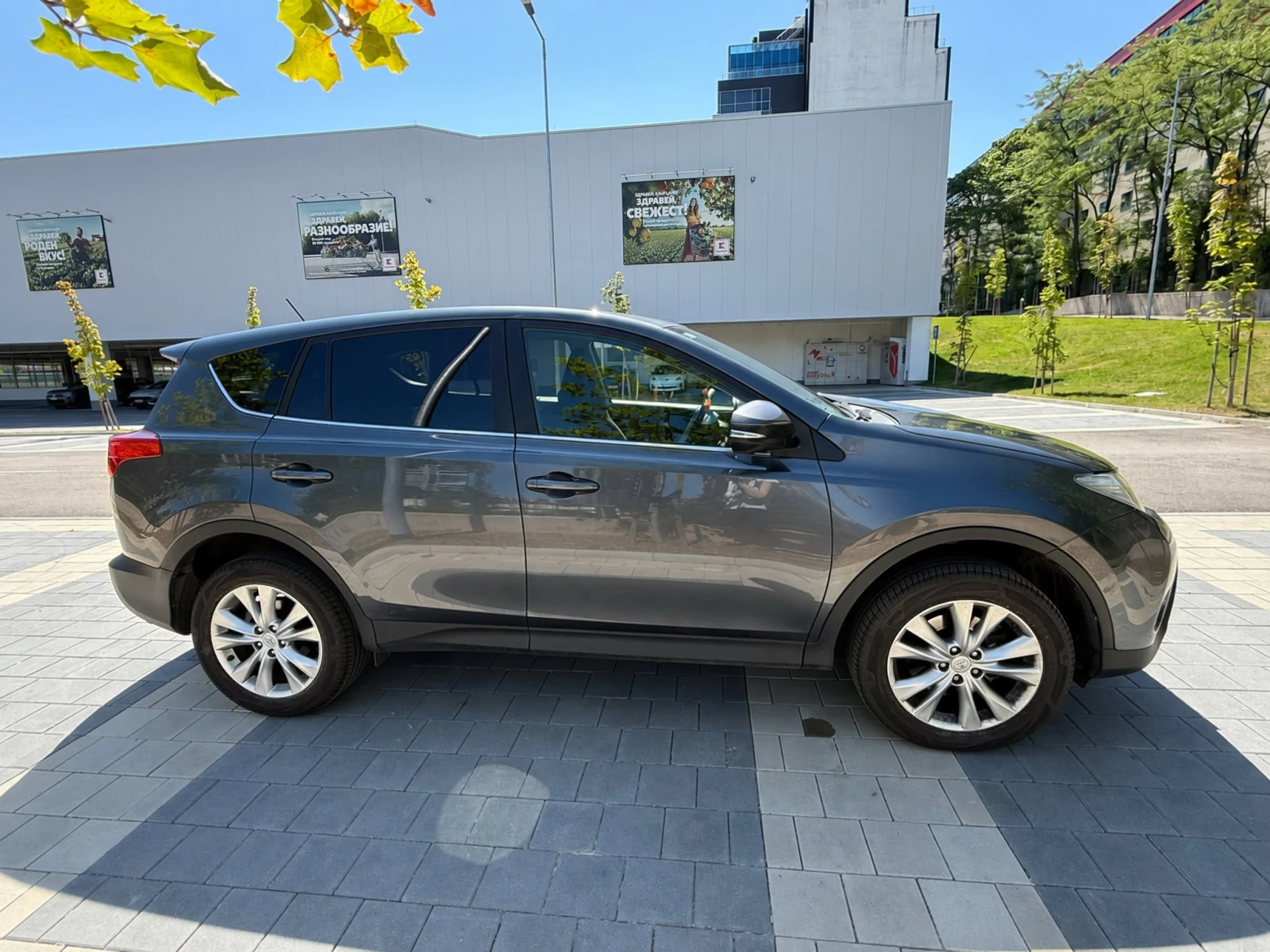 Toyota Rav4 4x4 D4D, снимка 8 - Автомобили и джипове - 55727971