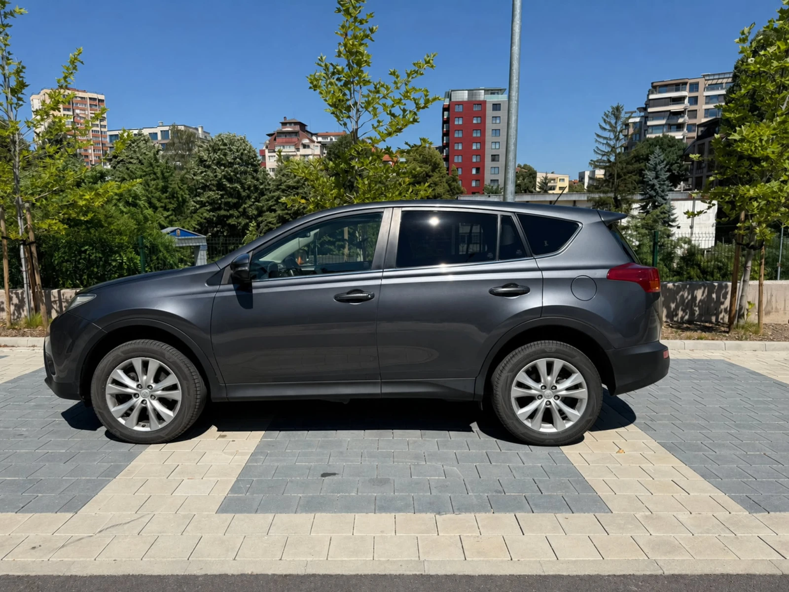Toyota Rav4 4x4 D4D, снимка 4 - Автомобили и джипове - 55727971