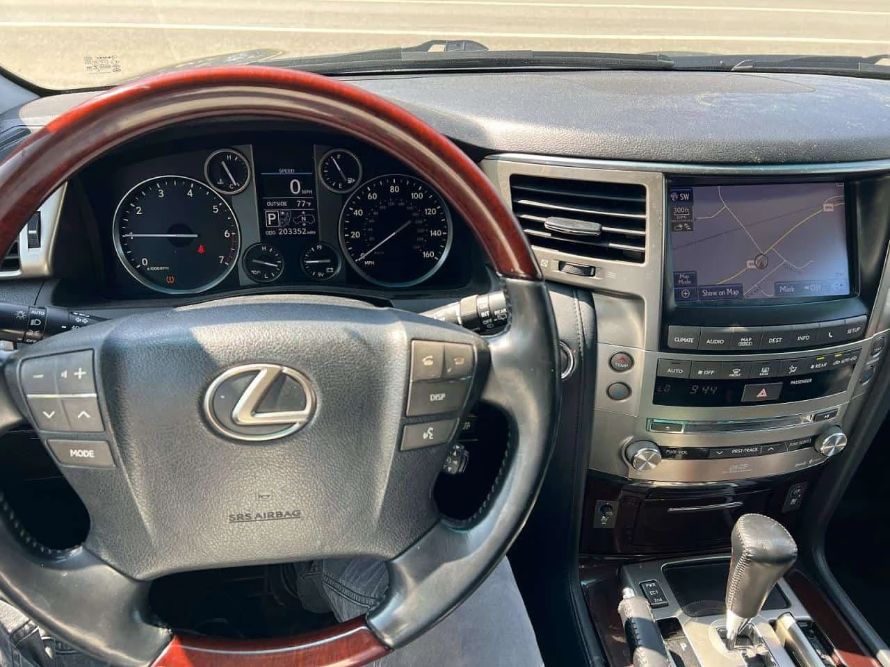 Lexus LX 570 M&L * FACELIFT * ОБДУХВАНЕ * 7 МЕСТА * CARFAX * , снимка 7 - Автомобили и джипове - 55752850