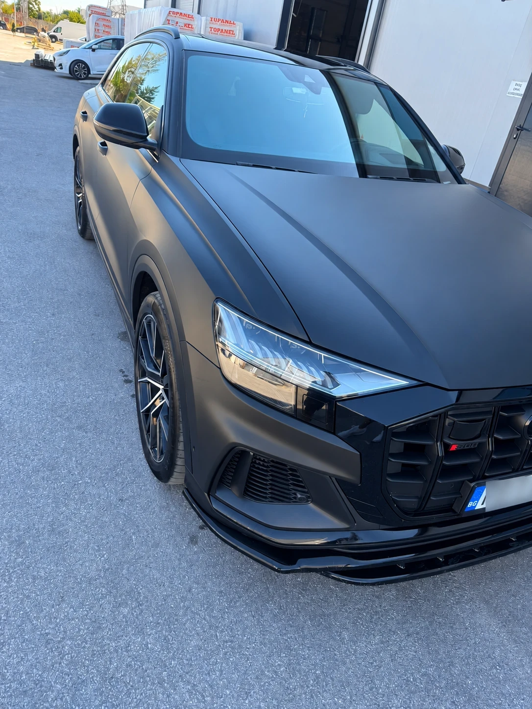 Audi SQ8, снимка 3 - Автомобили и джипове - 55837895