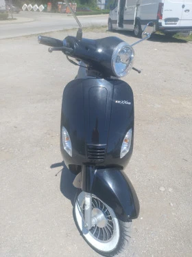     Vespa 50 Luxxon Emily 