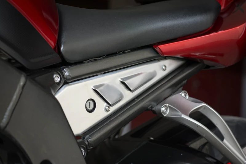 Yamaha FZ1, снимка 10 - Мотоциклети и мототехника - 51487610