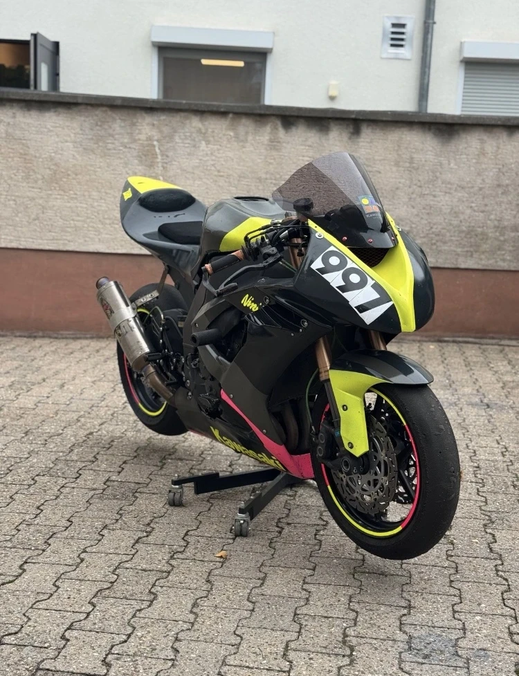 Kawasaki Zxr ZX10R - СЪСТЕЗАТЕЛЕН 