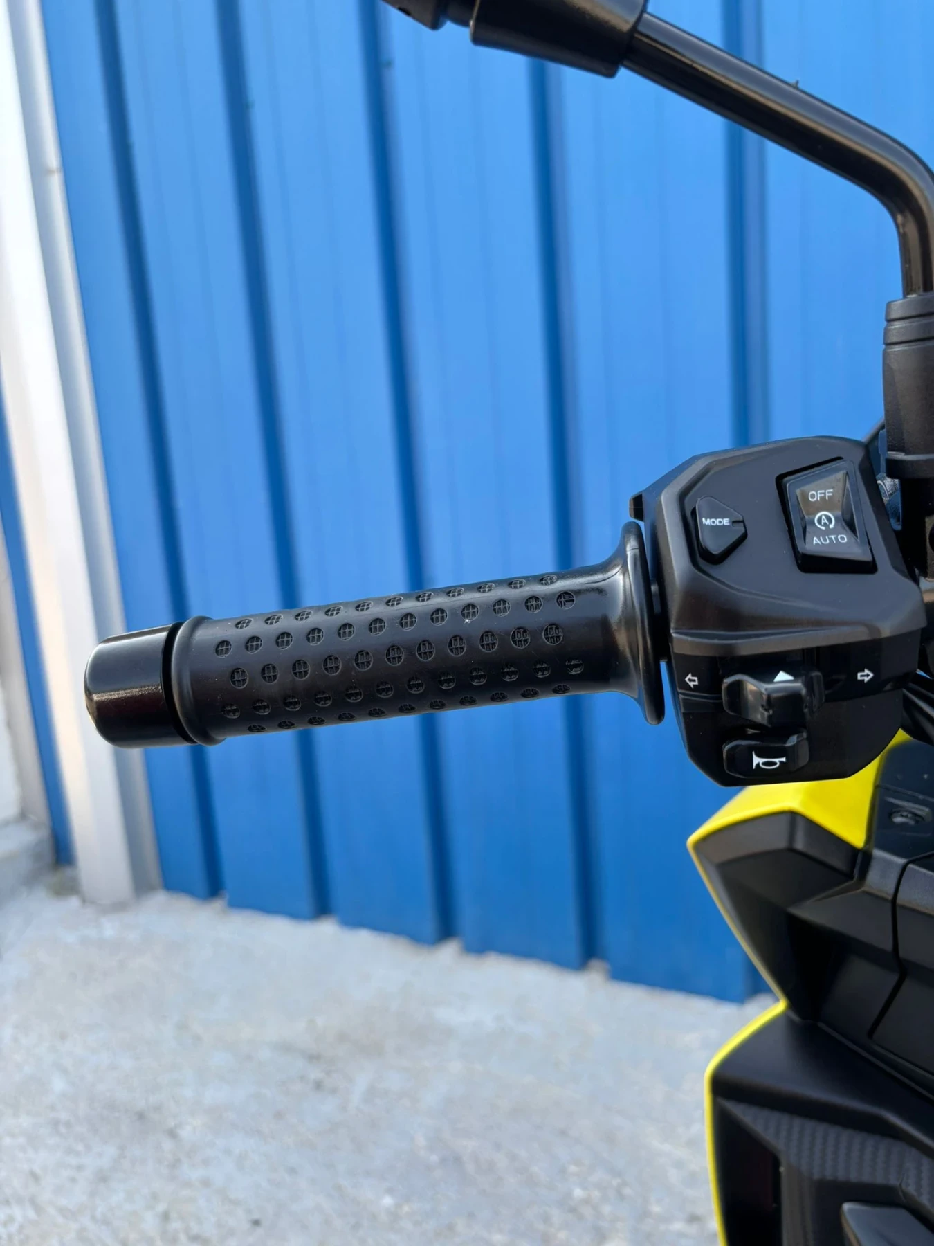 Aprilia Sr 125i GT - изображение 7