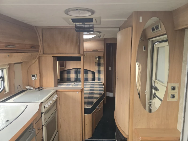 Каравана Swift Conqueror 630 Lux, снимка 6 - Каравани и кемпери - 53569429