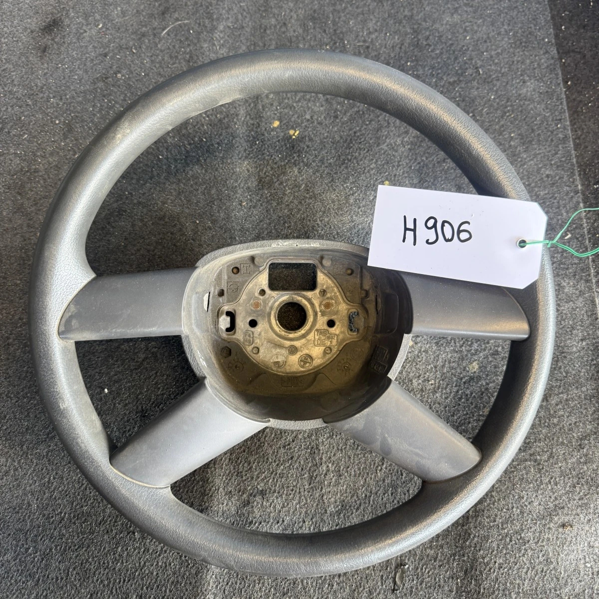 Четирилъчев волан за VW Golf 5 Golf 6 Caddy Touran 1K0419091 ном 906