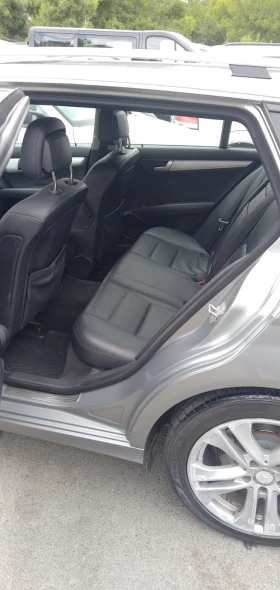 Mercedes-Benz C 220, снимка 7