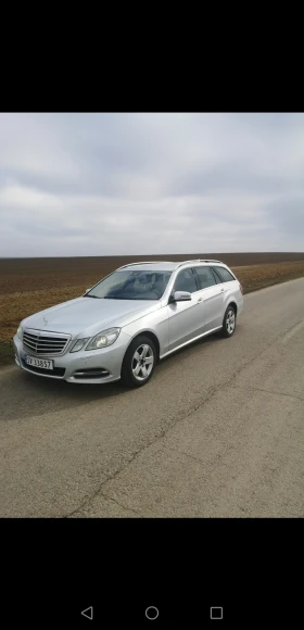 Mercedes-Benz E 200, снимка 1