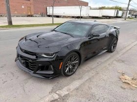 ����� �� �������� �� Chevrolet Camaro  ZL1  / 6.2L 8cy / CARFAX 