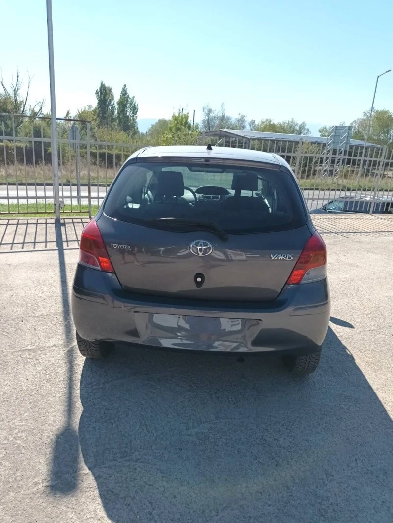 Toyota Yaris Facelift , снимка 4 - Автомобили и джипове - 47432211