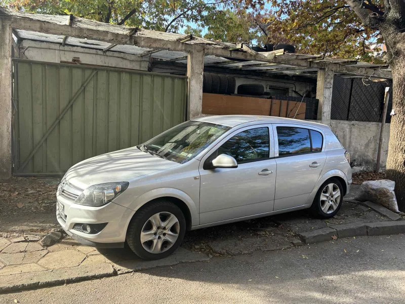 Opel Astra, снимка 2 - Автомобили и джипове - 47669562