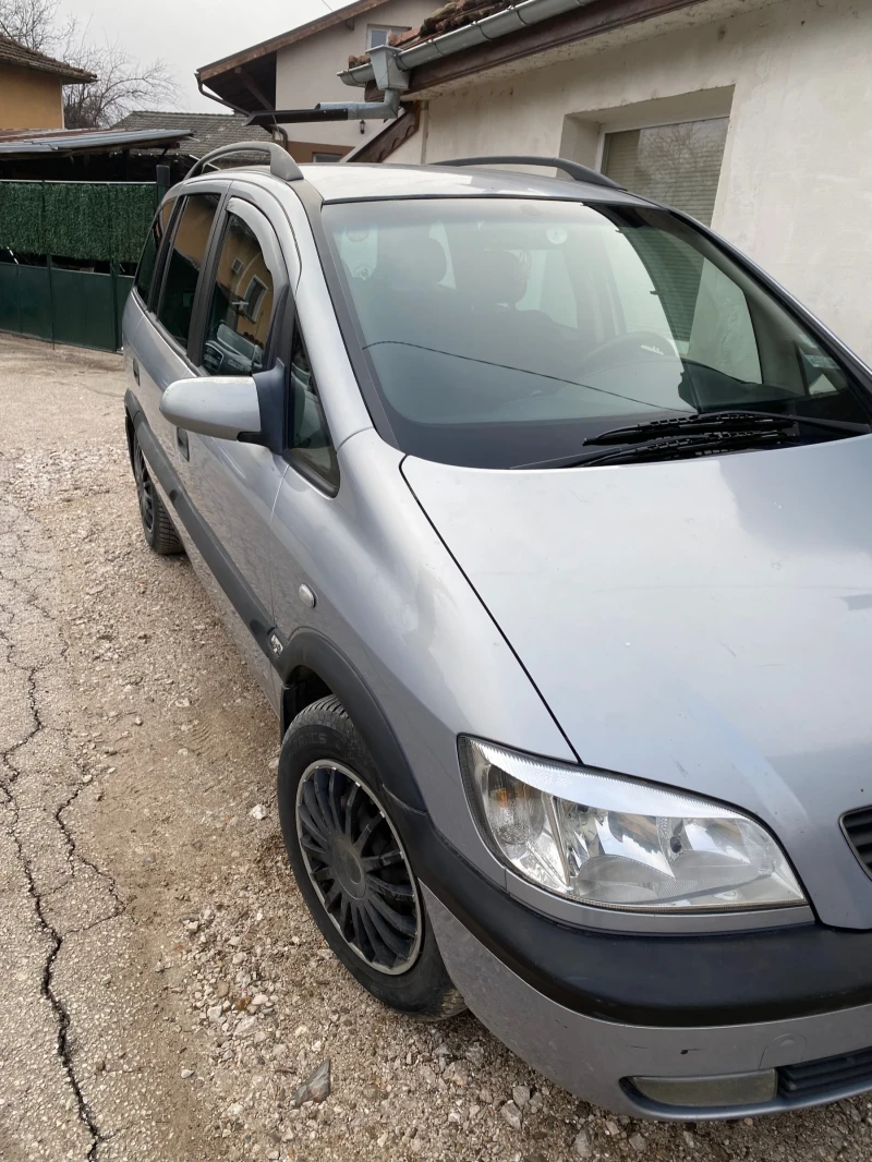 Opel Zafira 2.0 tdi, снимка 2 - Автомобили и джипове - 48285319