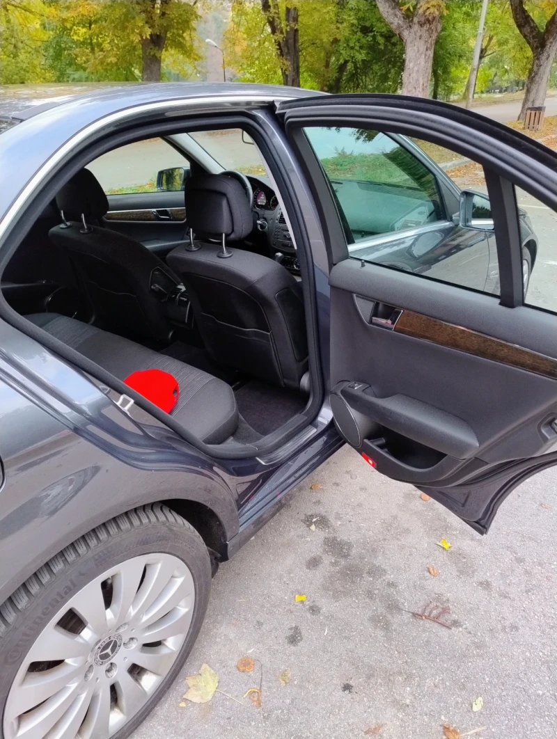 Mercedes-Benz C 350 М1, снимка 8 - Автомобили и джипове - 52949184