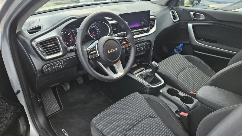 Kia Ceed 1.0 T-GDI * * 10000km* * , снимка 12 - Автомобили и джипове - 52507306