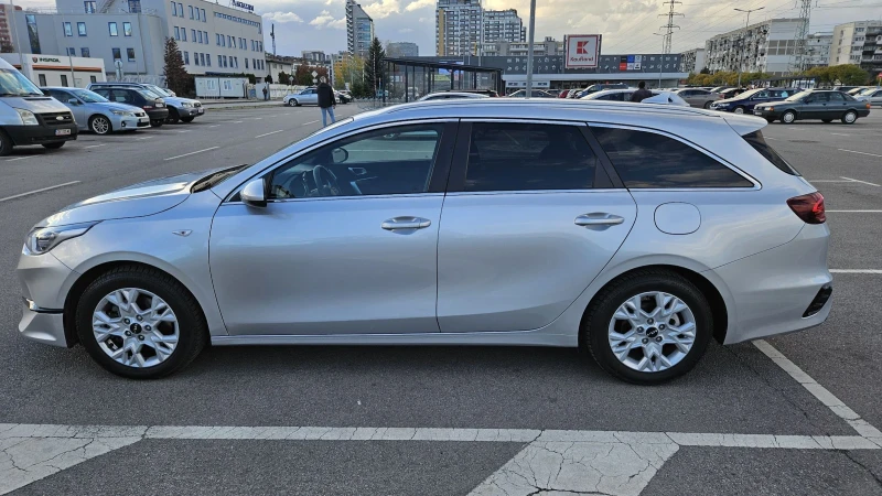 Kia Ceed 1.0 T-GDI * * 10000km* * , снимка 2 - Автомобили и джипове - 52507306