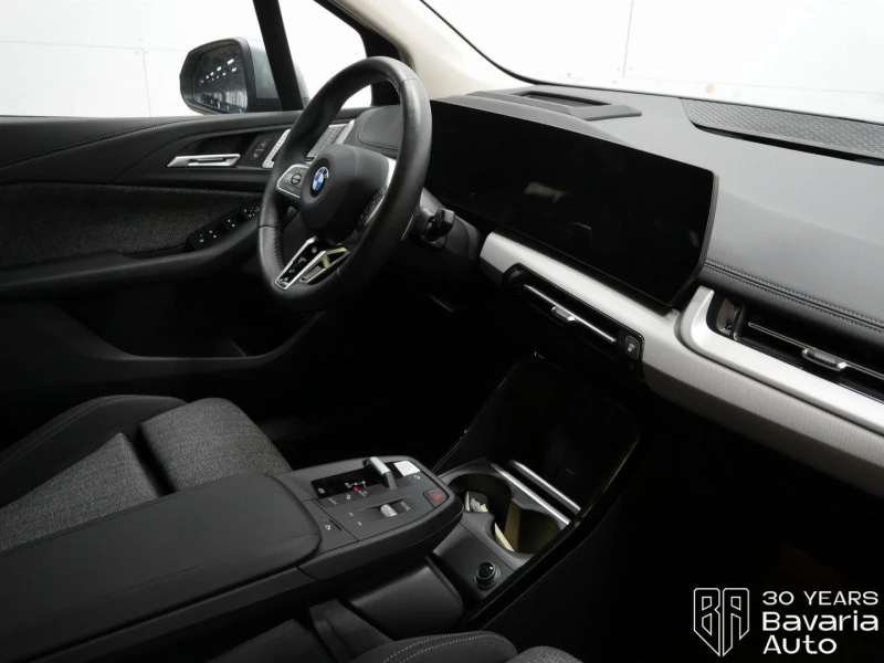 BMW 218 i Active Tourer Steptronic, снимка 6 - Автомобили и джипове - 52726813
