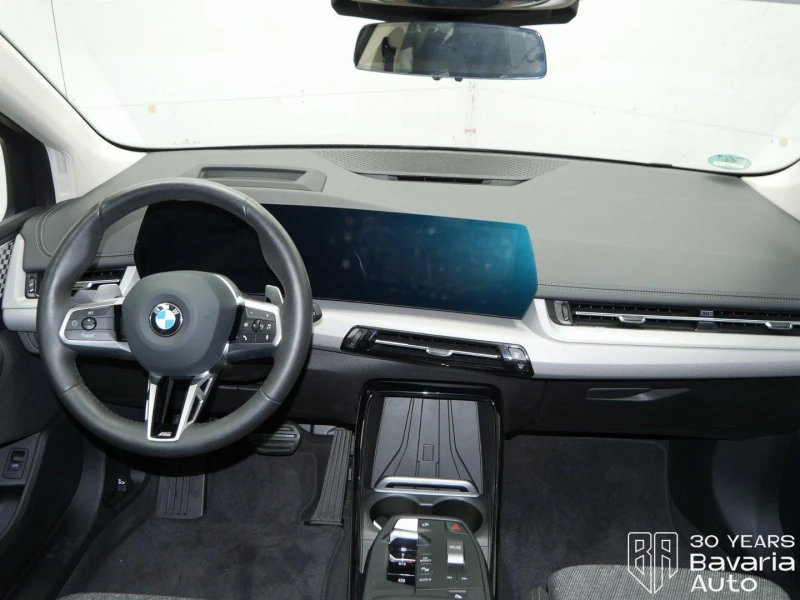 BMW 218 i Active Tourer Steptronic, снимка 5 - Автомобили и джипове - 52726813