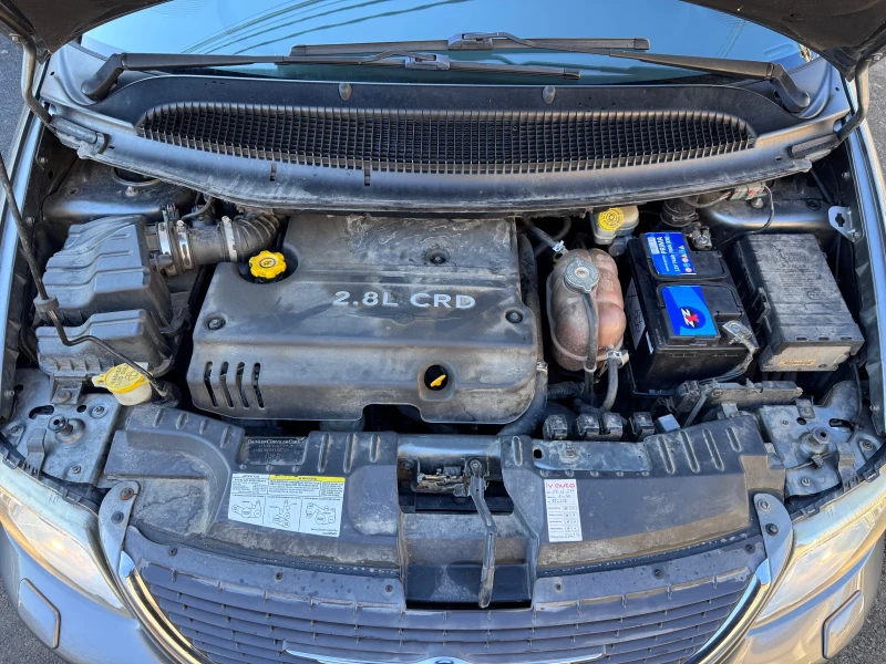 Chrysler Voyager 2.8CRD TOP VAN , снимка 15 - Автомобили и джипове - 52734484