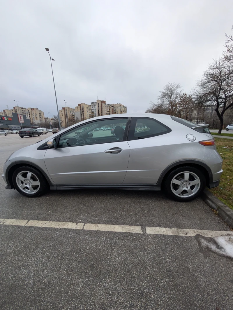 Honda Civic Type S - 1.8 VTEC, снимка 16 - Автомобили и джипове - 53126930