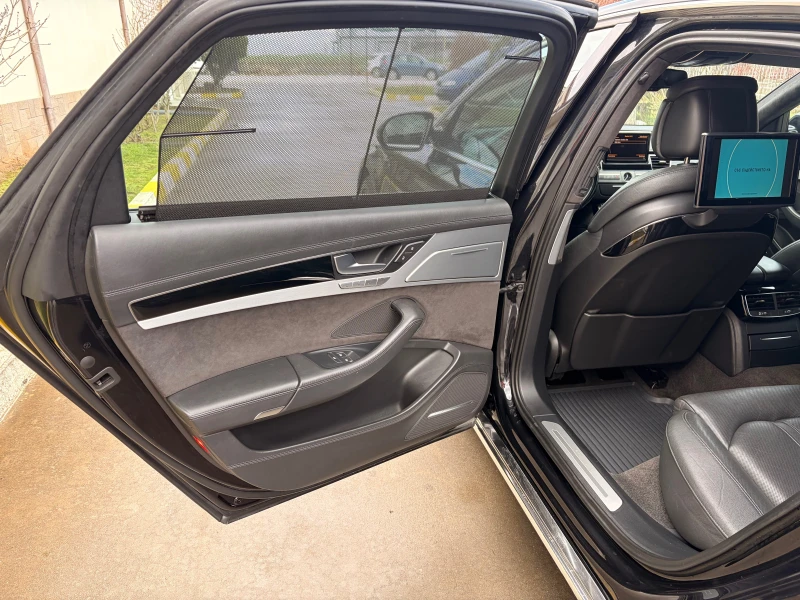 Audi A8 4.2 fsi Long, снимка 12 - Автомобили и джипове - 53501150