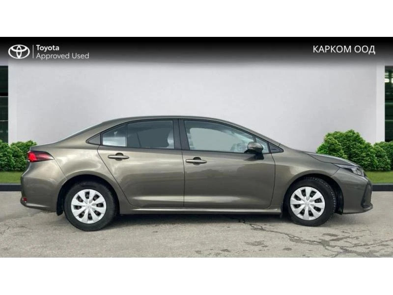 Toyota Corolla 1.5 MT (ниво Comfort), снимка 4 - Автомобили и джипове - 53778505