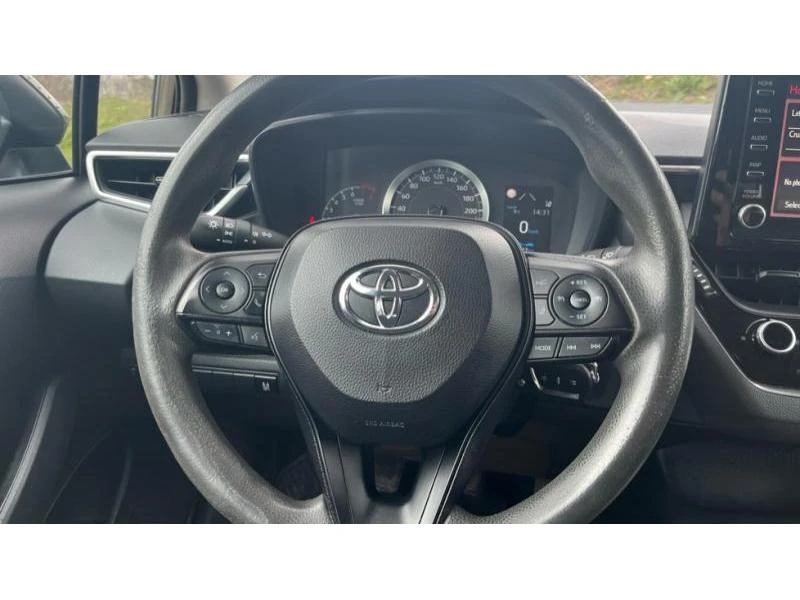 Toyota Corolla 1.5 MT (ниво Comfort), снимка 15 - Автомобили и джипове - 53778505