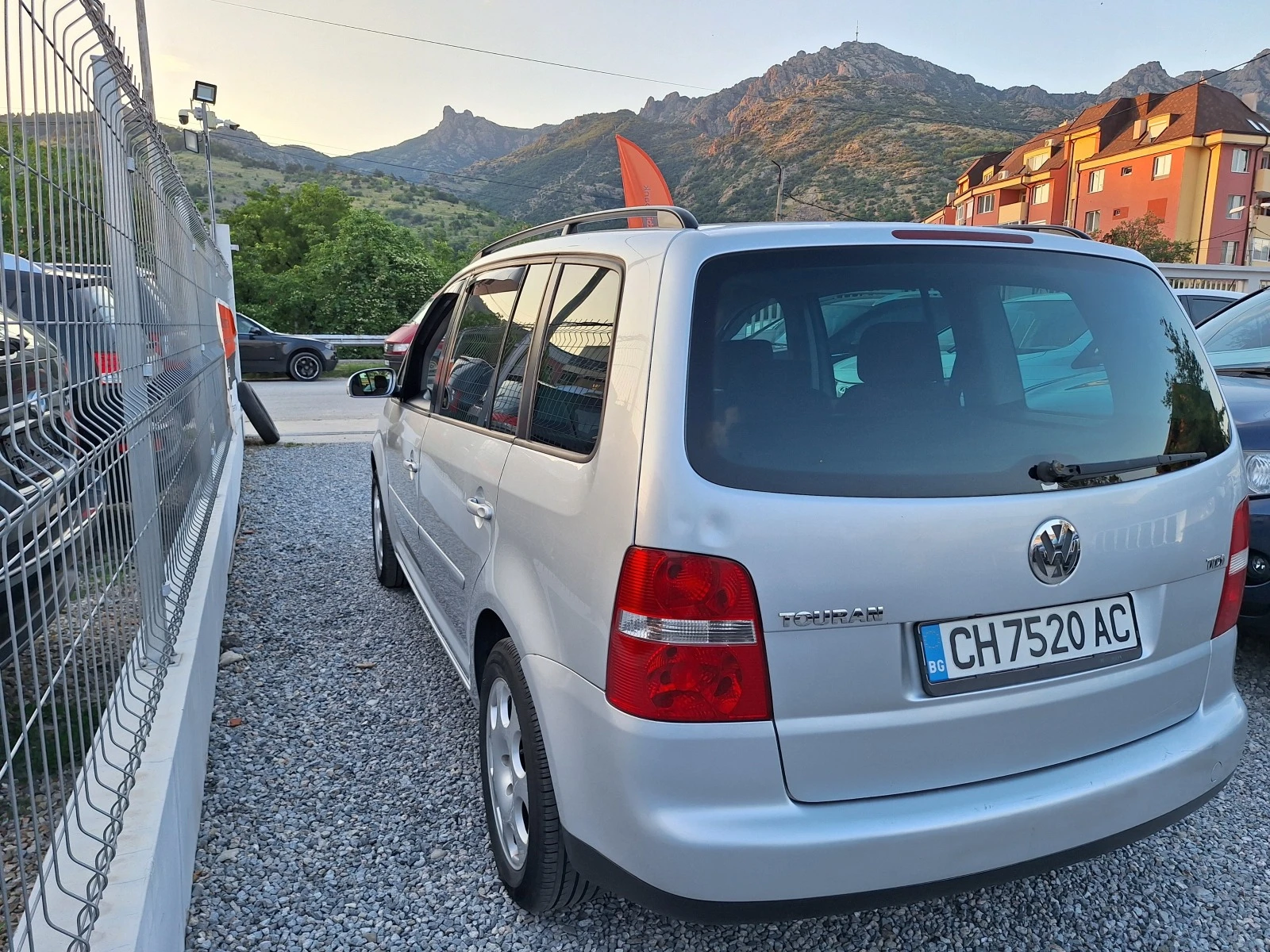 VW Touran 1.9 TDI  - изображение 7