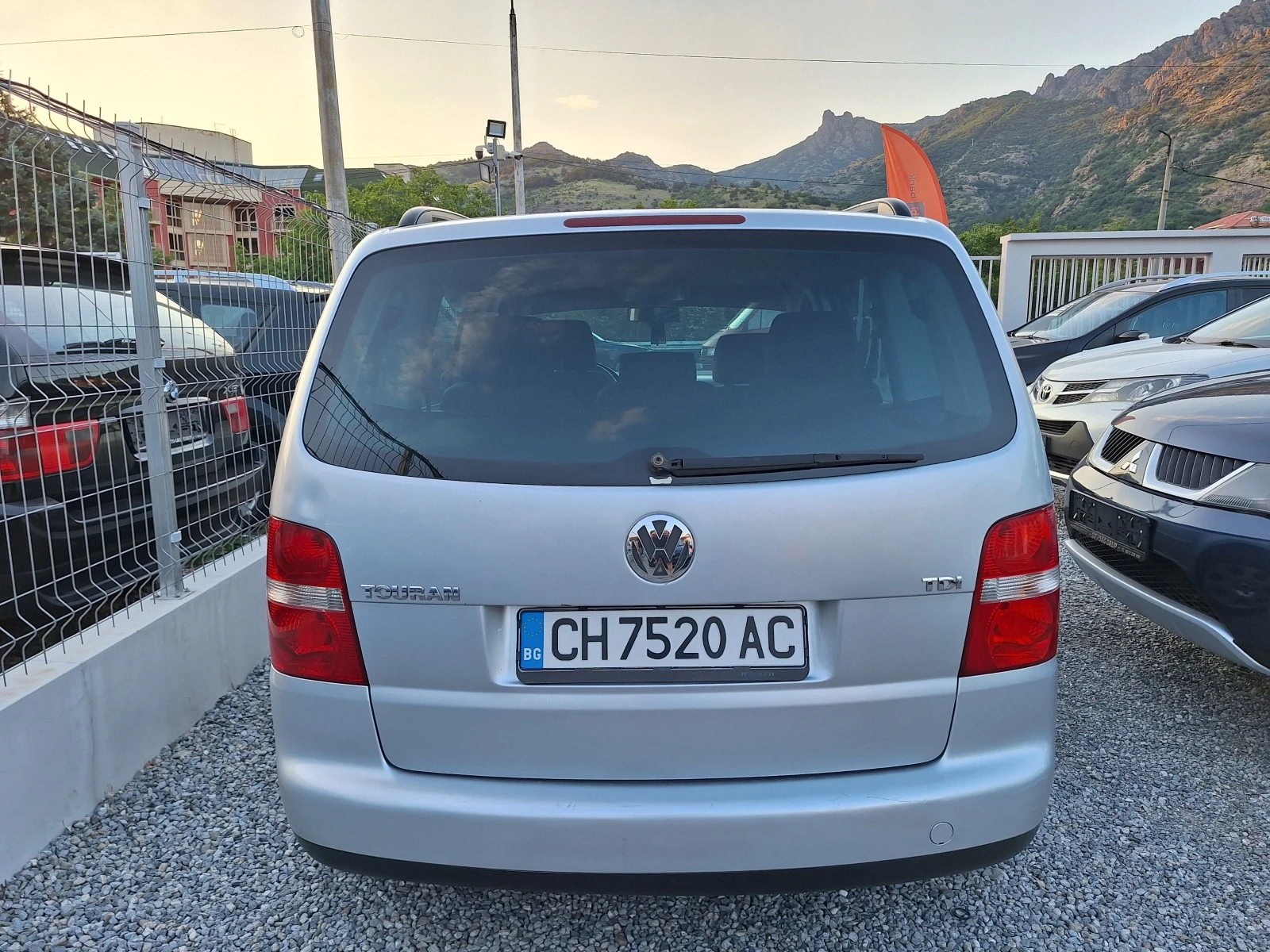 VW Touran 1.9 TDI  - изображение 6