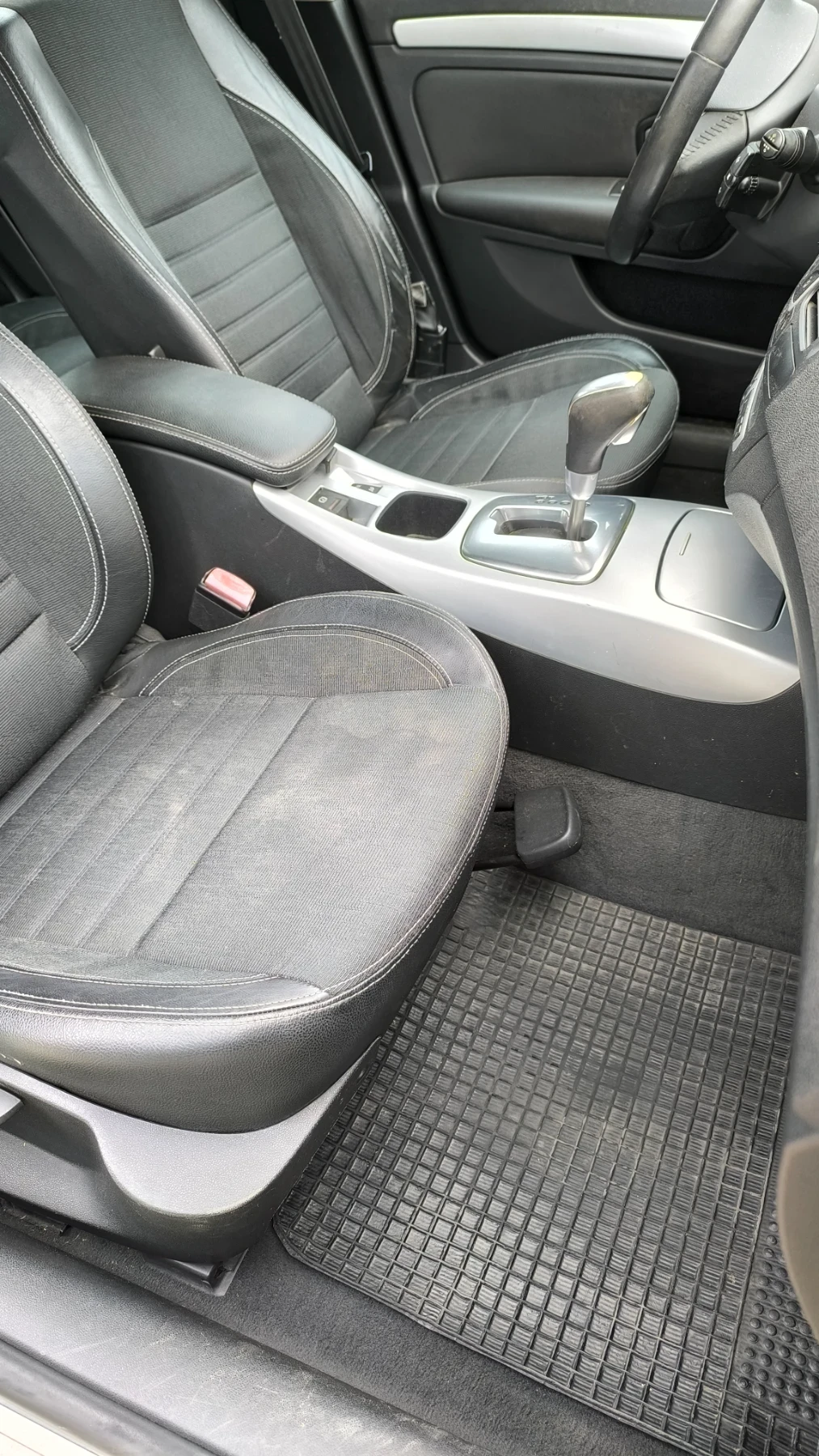 Renault Laguna 2.0dci 150к.с. - изображение 4
