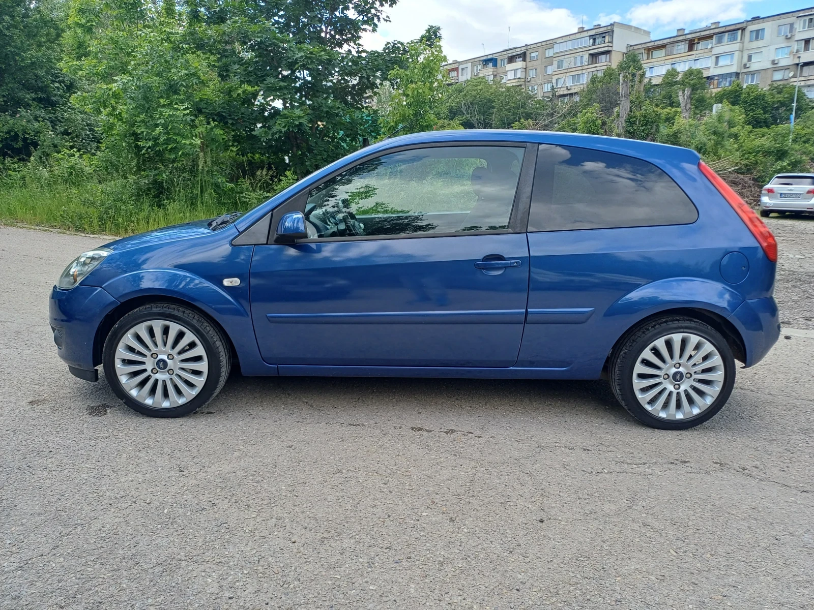 Ford Fiesta 1.2 i - изображение 8