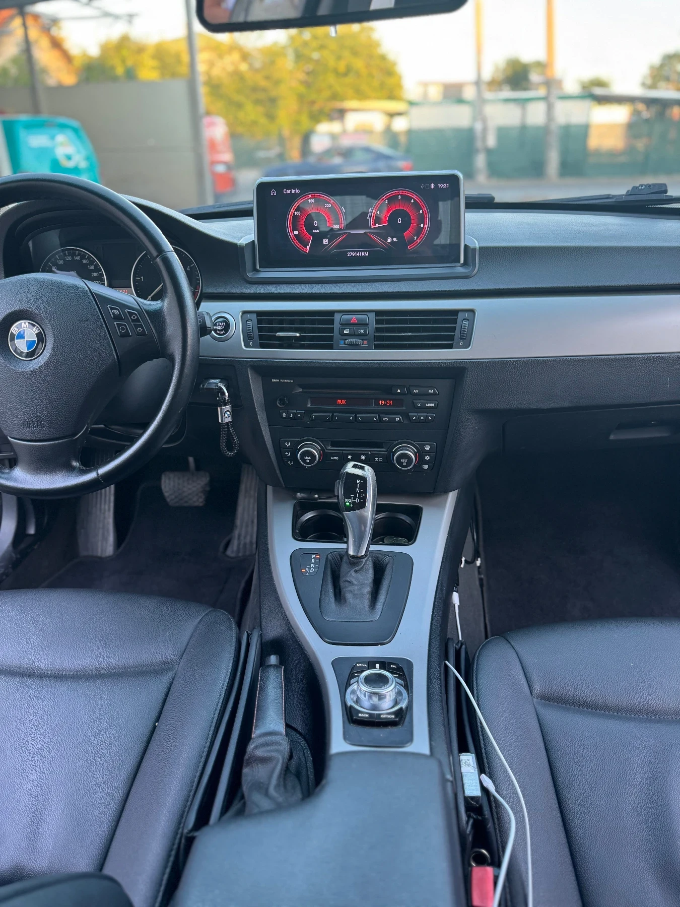 BMW 320  - изображение 10