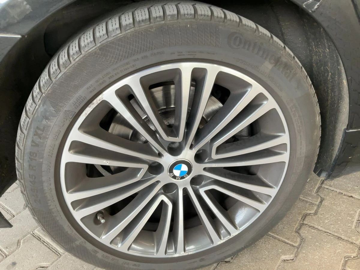 BMW 530 530i SportLine* Дистроник* 360 камери* Soft-Close - изображение 8