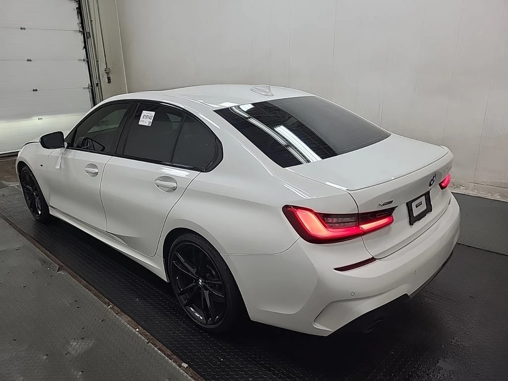 BMW 330 * 330I XDRIVE * CARFAX * БЕЗ ПЪРВОНАЧАЛНА ВНОСКА - изображение 4
