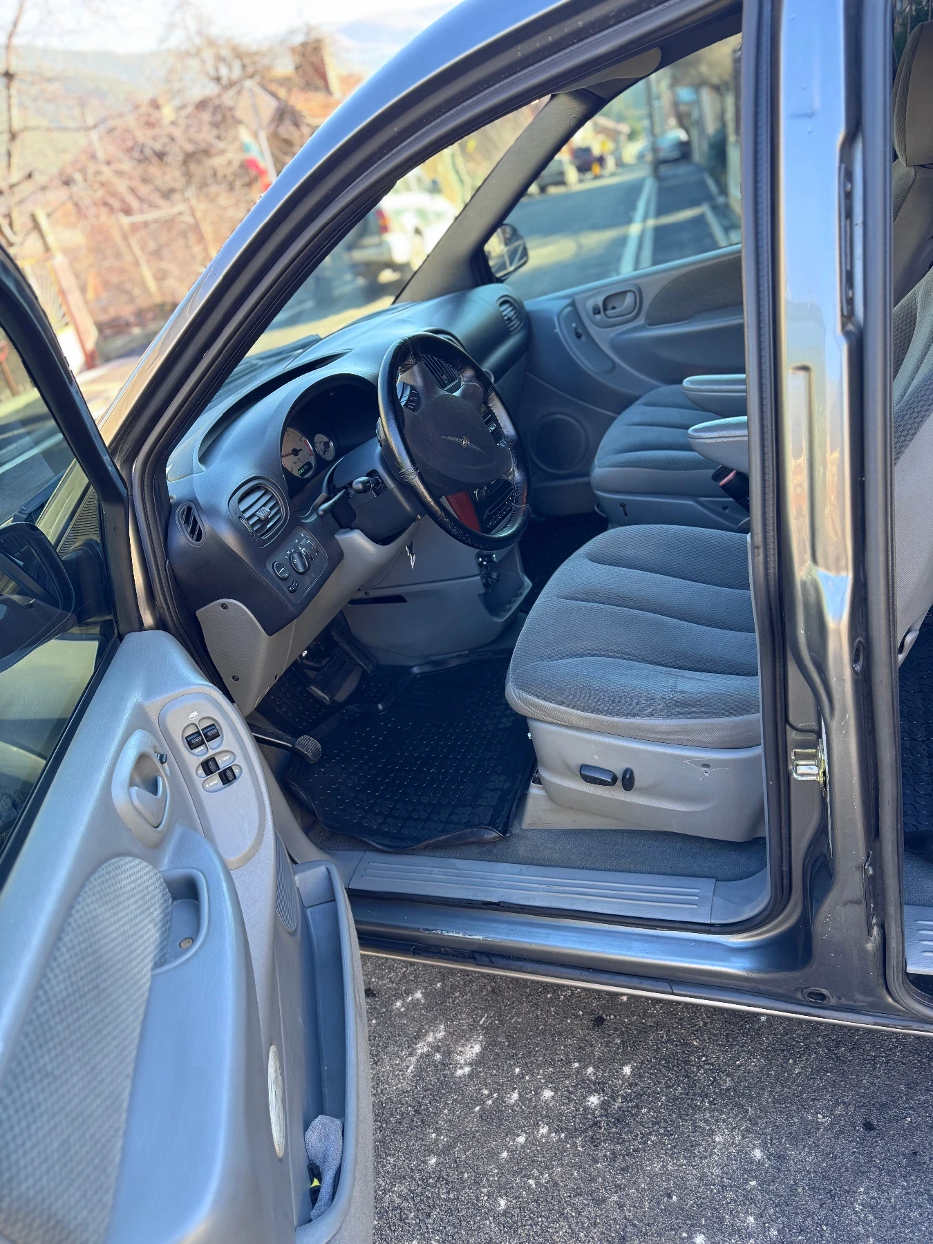 Chrysler Voyager 2.8CRD TOP VAN  | Mobile.bg   8