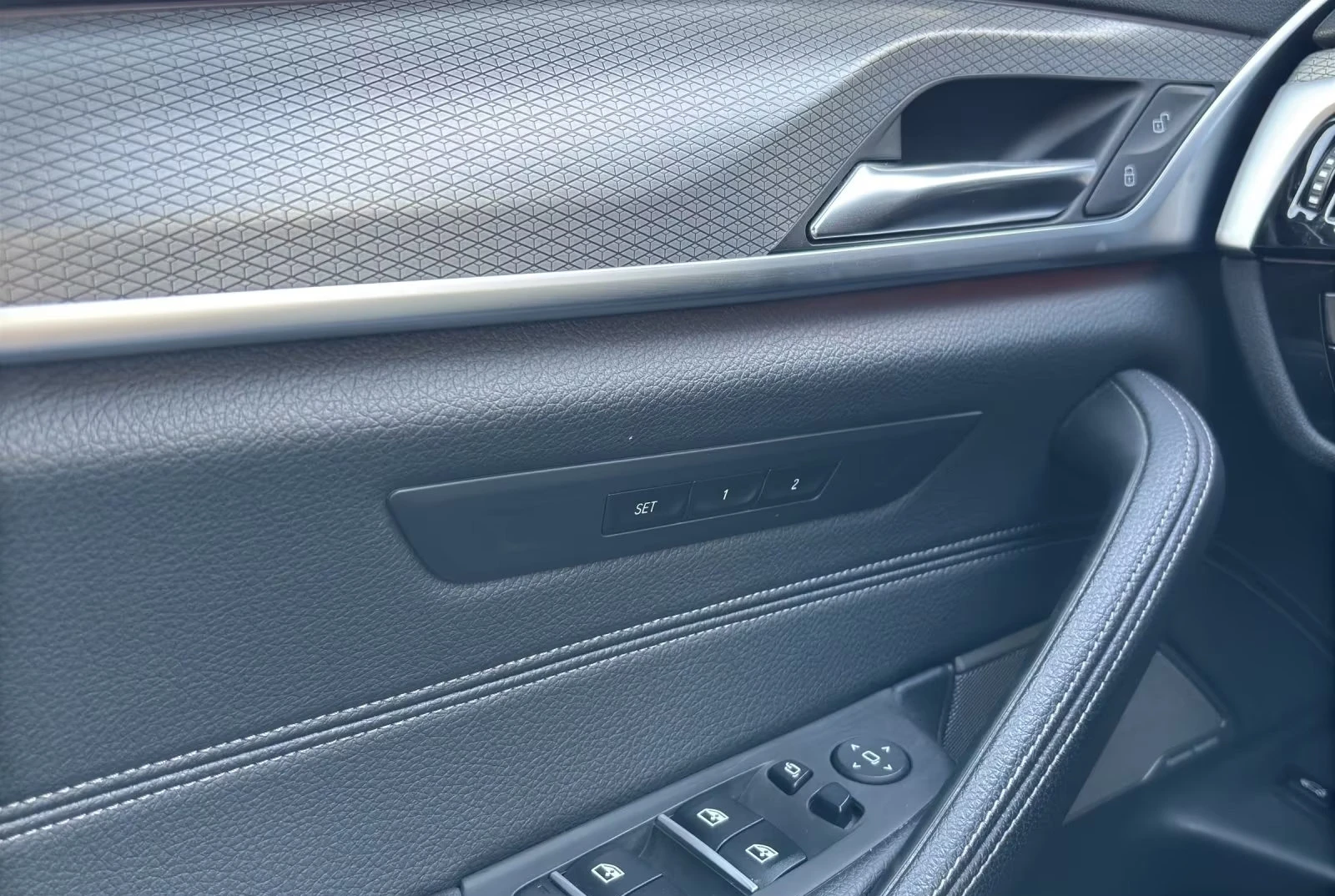 BMW 530 M-SPORT/265HP/HUD/MEMO/H&K/360/ACC/CPLAY/781g | Mobile.bg � ����������� 14