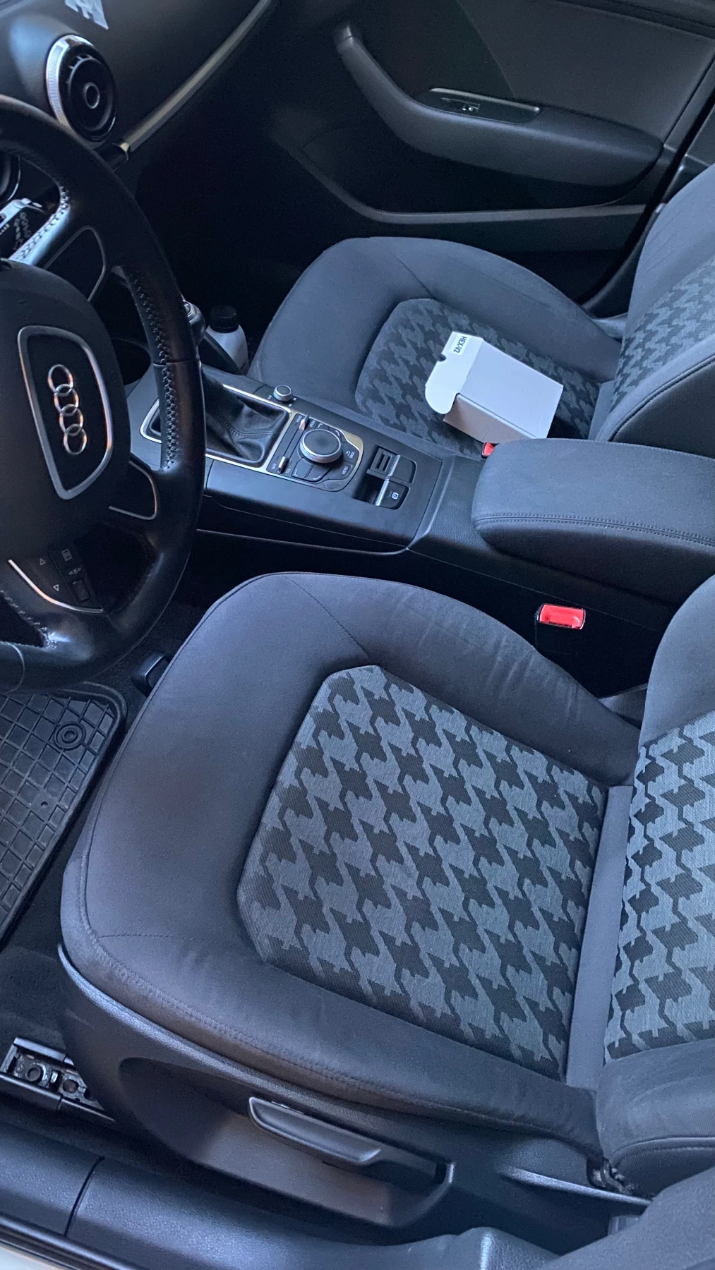 Audi A3 Sportback 2.0TDi 150кс, снимка 7 - Автомобили и джипове - 53814802