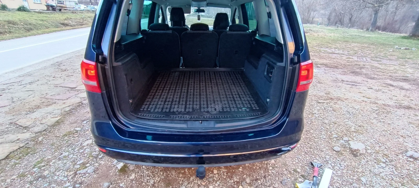 VW Sharan 7N, снимка 5 - Автомобили и джипове - 54455572