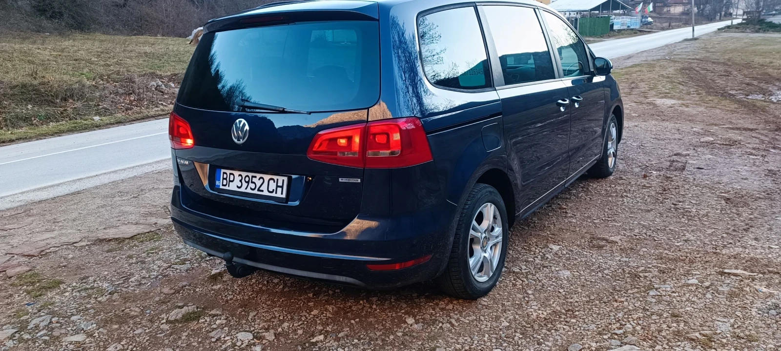 VW Sharan 7N, снимка 2 - Автомобили и джипове - 54455572