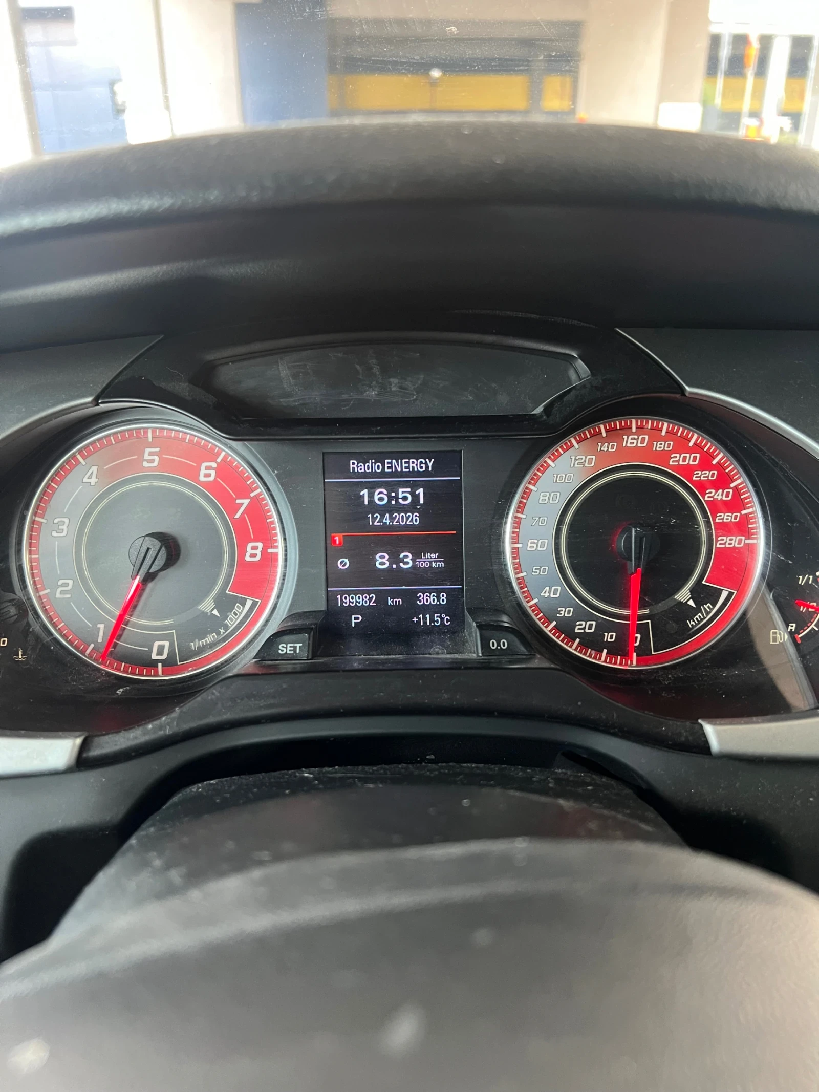 Audi A4, снимка 10 - Автомобили и джипове - 54082766