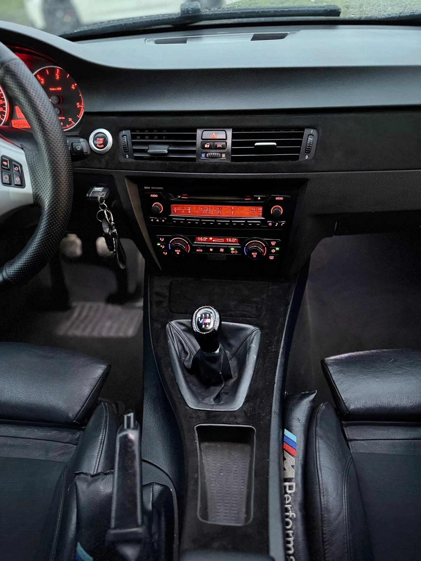 BMW 320 D 163 к.с., снимка 15 - Автомобили и джипове - 54359343