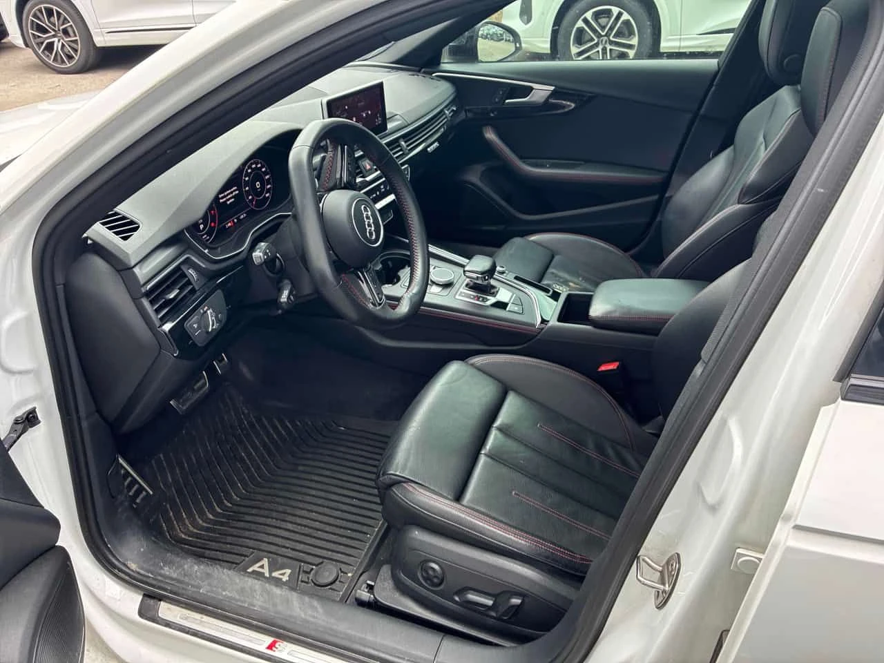 Audi A4 TECHNIK * FULL S LINE* ДИСТРОНИК* 360 КАМЕРА* , снимка 6 - Автомобили и джипове - 54577645